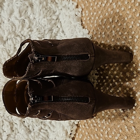 Steve Madden Bootie - Picture 5 of 16